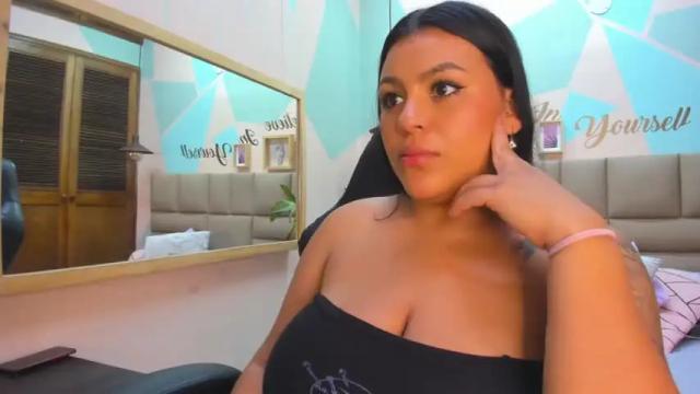 Image 4 of danielastone_ Stream on Chaturbate on 19 months ago