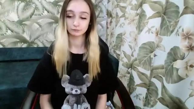 Image 3 of daniella_martin Stream on Chaturbate on 12 months ago