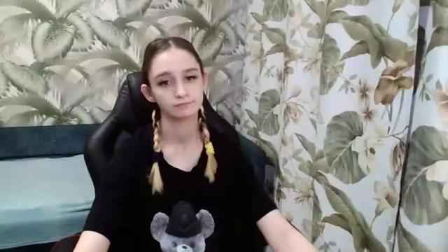Image 4 of daniella_martin Stream on Chaturbate on 12 months ago