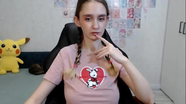 Image 2 of daniella_martin Stream on Chaturbate on 29 days ago
