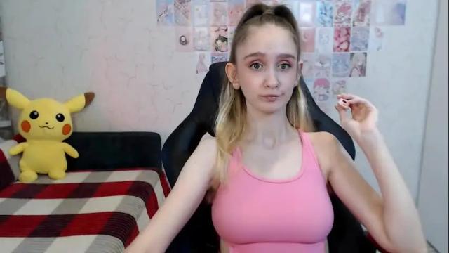 Image 4 of daniella_martin Stream on Chaturbate on 3 months ago