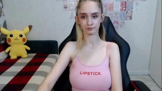 Image 3 of daniella_martin Stream on Chaturbate on 3 months ago