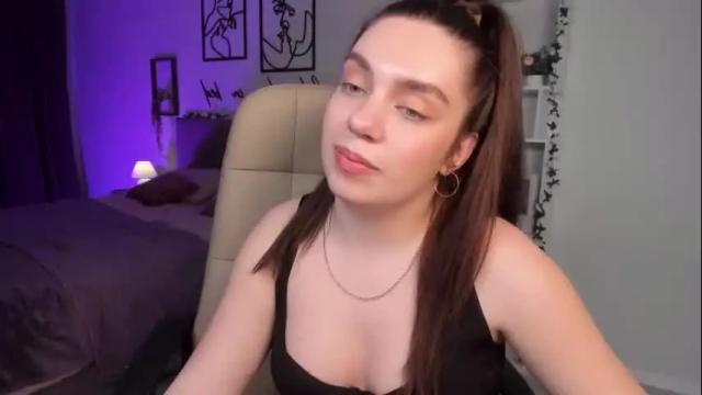 Image 10 of daniellasweet20 Stream on Chaturbate on 1 month ago