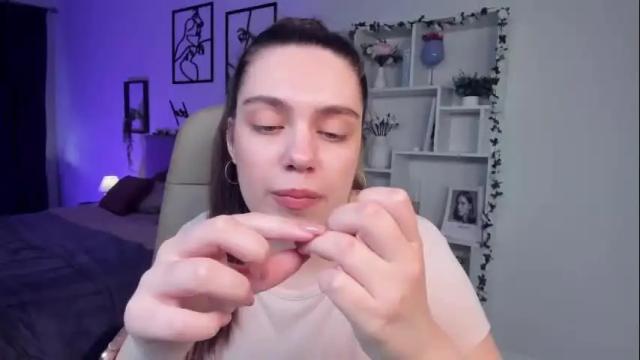 Image 7 of daniellasweet20 Stream on Chaturbate on 14 days ago
