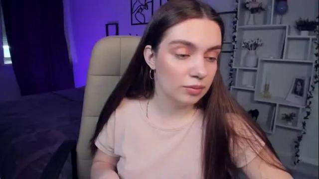 Image 2 of daniellasweet20 Stream on Chaturbate on 10 days ago