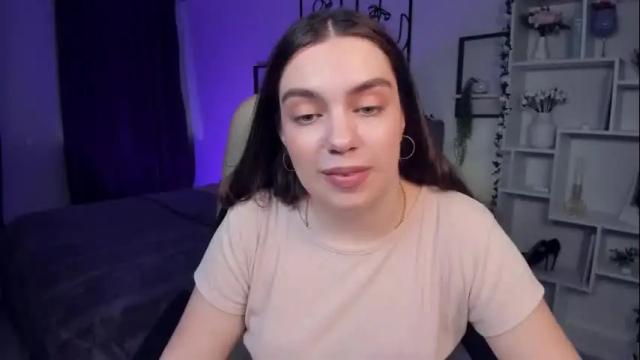 Image 4 of daniellasweet20 Stream on Chaturbate on 1 month ago