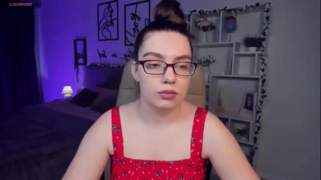 Image 3 of daniellasweet20 Stream on Chaturbate on 1 month ago