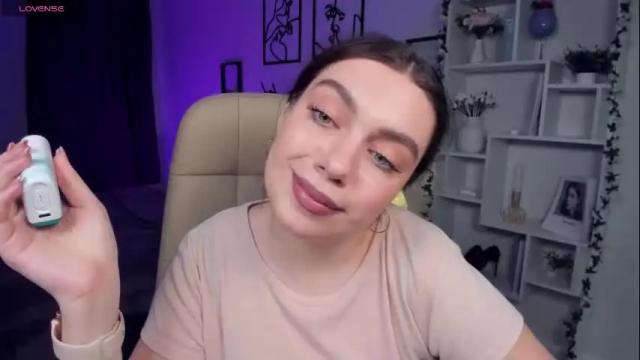 Image 7 of daniellasweet20 Stream on Chaturbate on 1 month ago