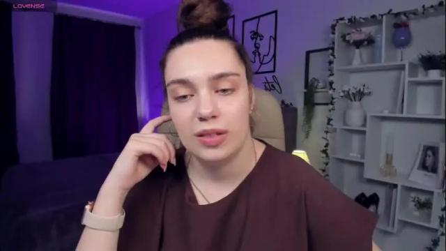 Image 4 of daniellasweet20 Stream on Chaturbate on 1 month ago