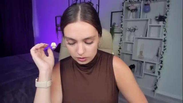 Image 11 of daniellasweet20 Stream on Chaturbate on 22 days ago
