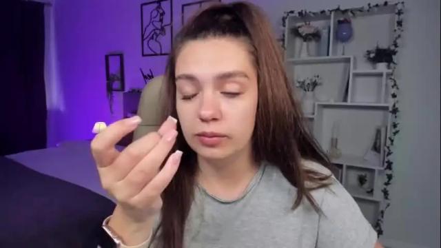 Image 12 of daniellasweet20 Stream on Chaturbate on 20 days ago