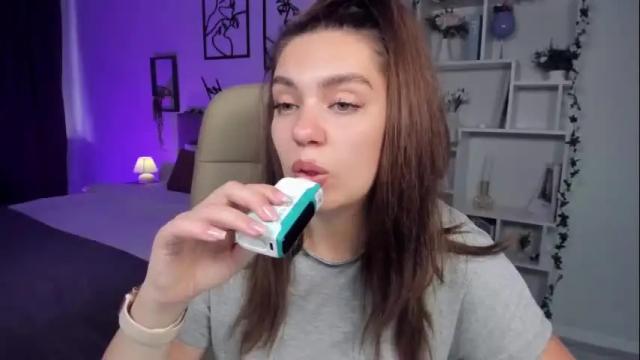 Image 8 of daniellasweet20 Stream on Chaturbate on 20 days ago