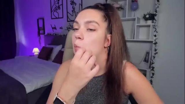Image 2 of daniellasweet20 Stream on Chaturbate on 16 days ago