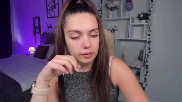 Image 8 of daniellasweet20 Stream on Chaturbate on 16 days ago