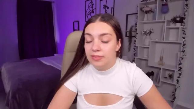 Image 3 of daniellasweet20 Stream on Chaturbate on 6 days ago