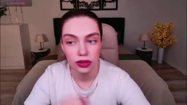 Image 2 of daniellasweet20 Stream on Chaturbate on 2 months ago