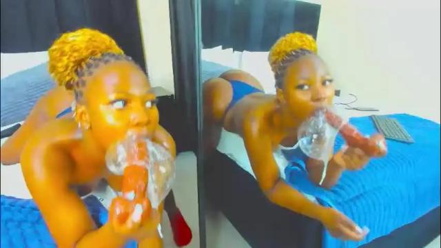 Image 4 of danielle_rock Stream on Chaturbate on 1 month ago