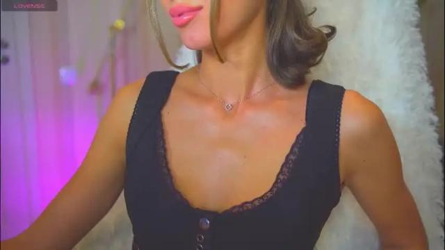 Image 8 of danielle_thomas Stream on Chaturbate on 1 month ago