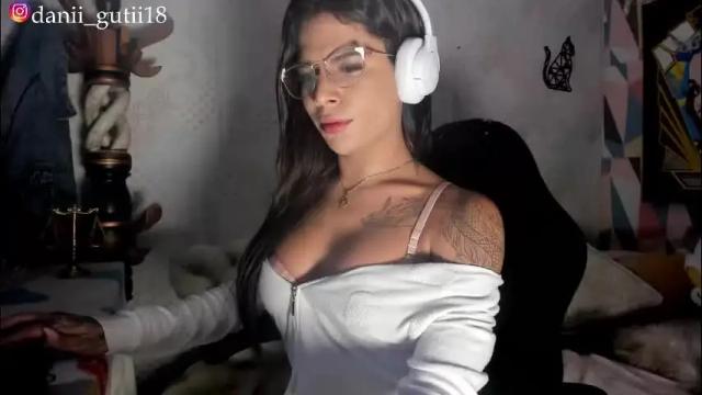 Image 10 of danii_rose Stream on Chaturbate on 27 days ago