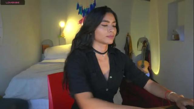Image 2 of daniisla Stream on Chaturbate on 1 month ago