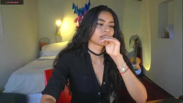 Image 3 of daniisla Stream on Chaturbate on 1 month ago
