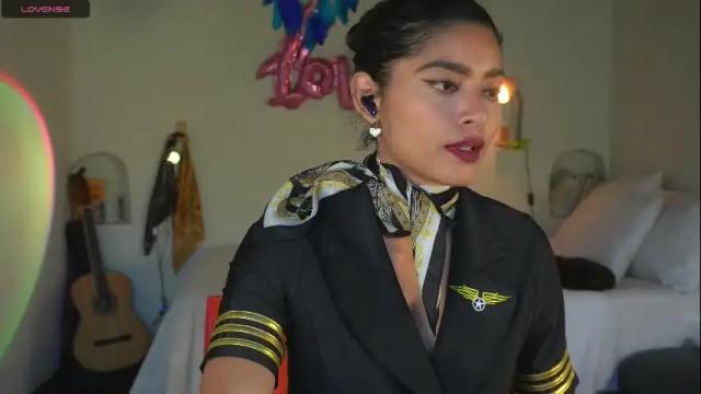 Image 2 of daniisla Stream on Chaturbate on 23 days ago