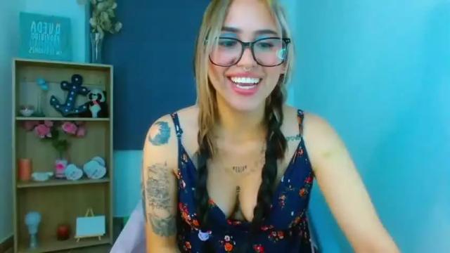 Image 11 of danik_hot_ Stream on Chaturbate on 17 months ago