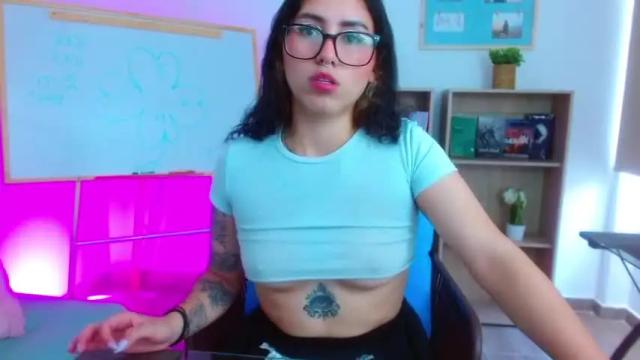 Image 6 of danik_hot_ Stream on Chaturbate on 15 months ago