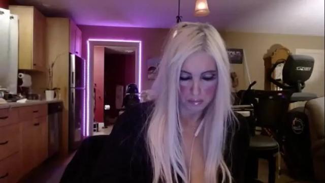 Image 3 of danikawhite69 Stream on Chaturbate on 1 month ago