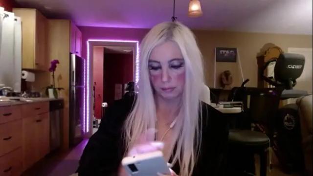 Image 10 of danikawhite69 Stream on Chaturbate on 1 month ago