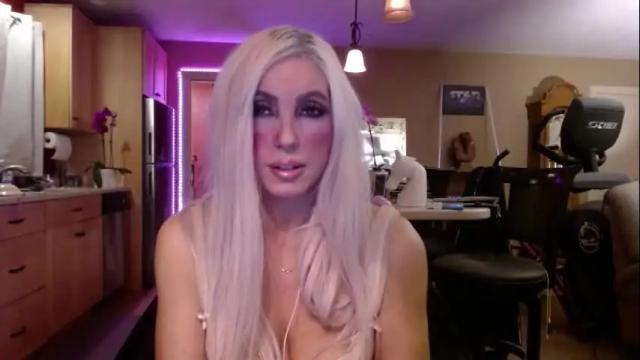 Image 6 of danikawhite69 Stream on Chaturbate on 25 days ago