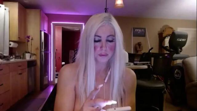 Image 8 of danikawhite69 Stream on Chaturbate on 16 days ago