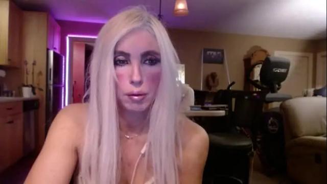 Image 8 of danikawhite69 Stream on Chaturbate on 12 days ago