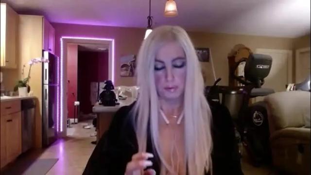Image 7 of danikawhite69 Stream on Chaturbate on 1 month ago
