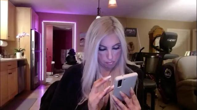 Image 2 of danikawhite69 Stream on Chaturbate on 1 month ago