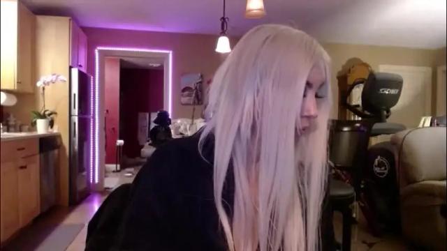 Image 4 of danikawhite69 Stream on Chaturbate on 1 month ago
