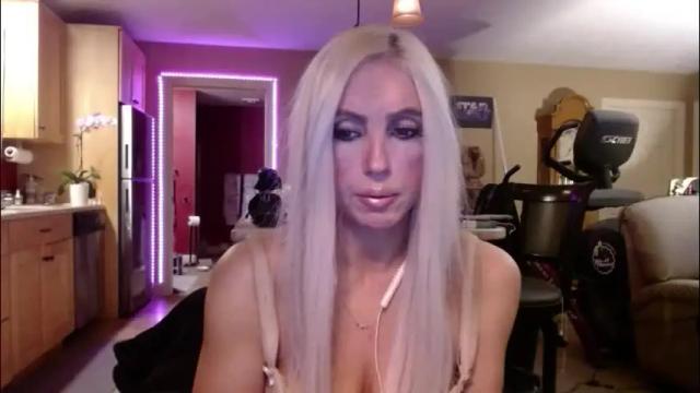 Image 3 of danikawhite69 Stream on Chaturbate on 23 days ago