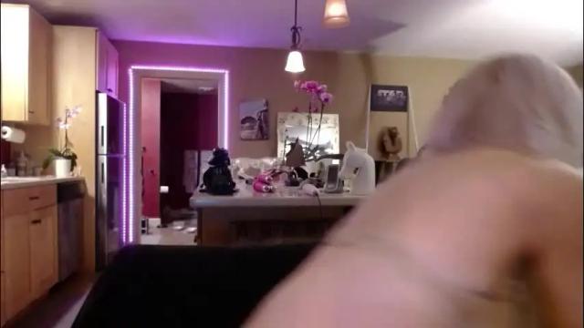 Image 3 of danikawhite69 Stream on Chaturbate on 29 days ago