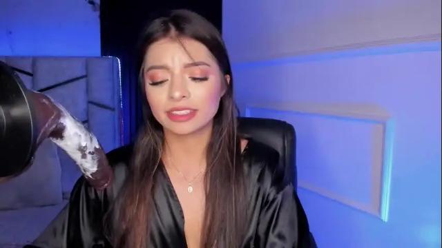 Image 12 of daniphoenixx Stream on Chaturbate on 1 month ago