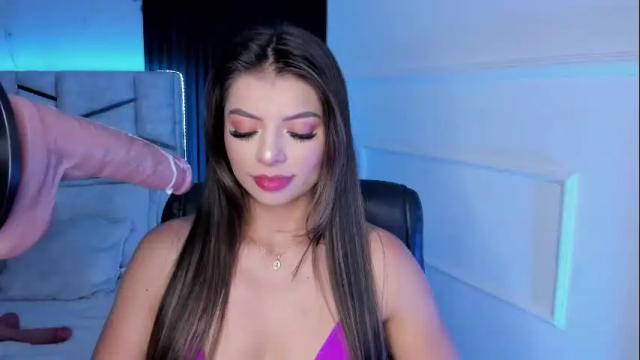 Image 2 of daniphoenixx Stream on Chaturbate on 1 month ago
