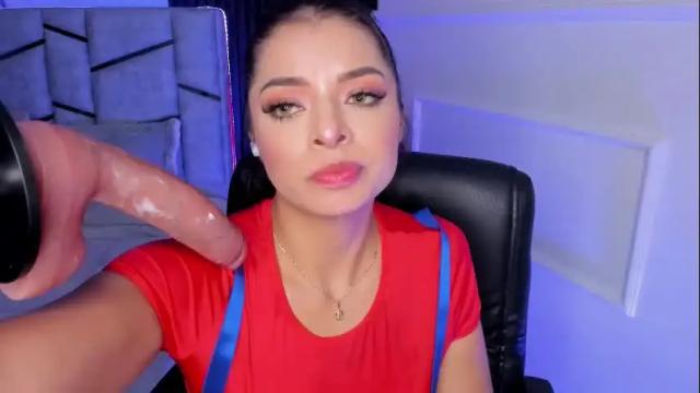 Image 12 of daniphoenixx Stream on Chaturbate on 1 month ago