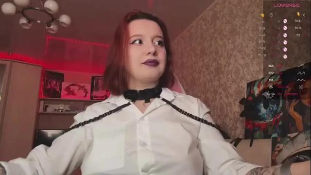 Image 2 of daniredheadevil Stream on Chaturbate on 8 days ago