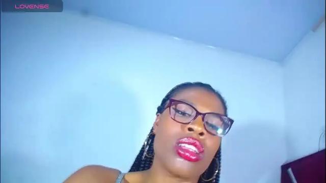 Image 7 of danisabrownn Stream on Chaturbate on 27 days ago