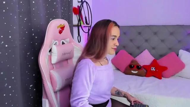 Image 12 of danna__castle Stream on Chaturbate on 13 months ago