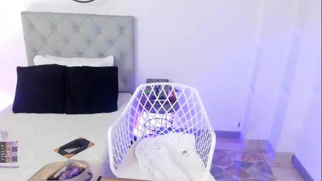 Image 11 of danna__castle Stream on Chaturbate on 21 days ago