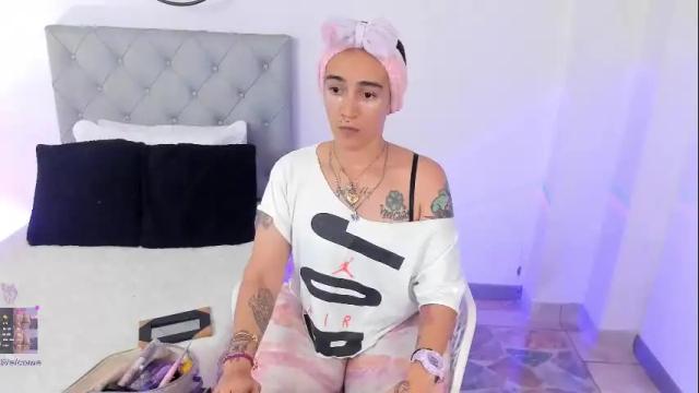 Image 8 of danna__castle Stream on Chaturbate on 21 days ago