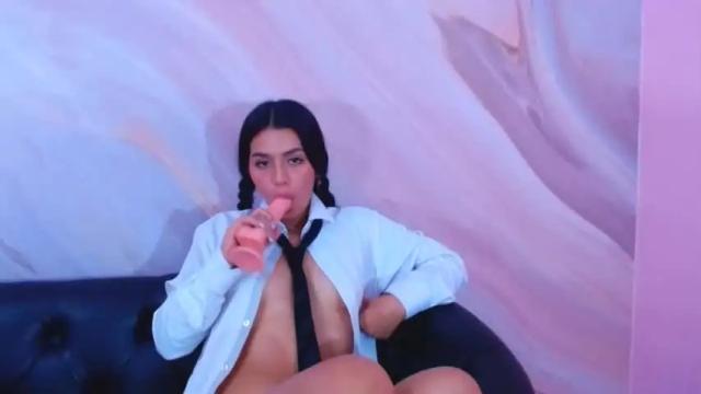 Image 2 of danna_escobarxxx Stream on Chaturbate on 17 months ago