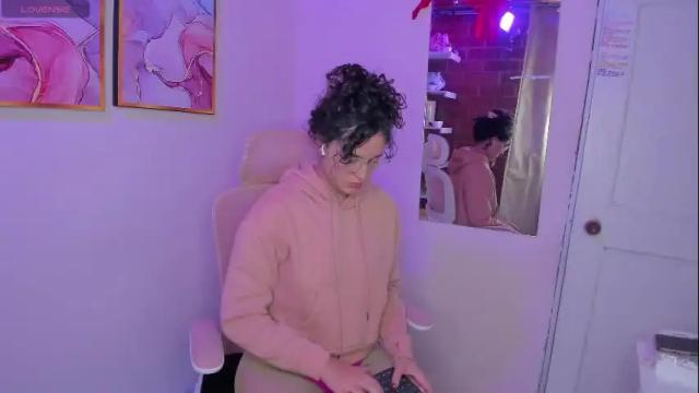 Image 6 of danna_lovs Stream on Chaturbate on 1 month ago