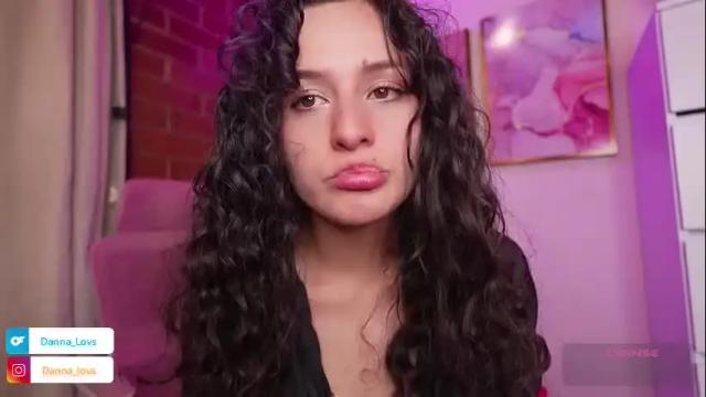 Image 8 of danna_lovs Stream on Chaturbate on 11 days ago
