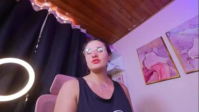 Image 8 of danna_lovs Stream on Chaturbate on 1 month ago